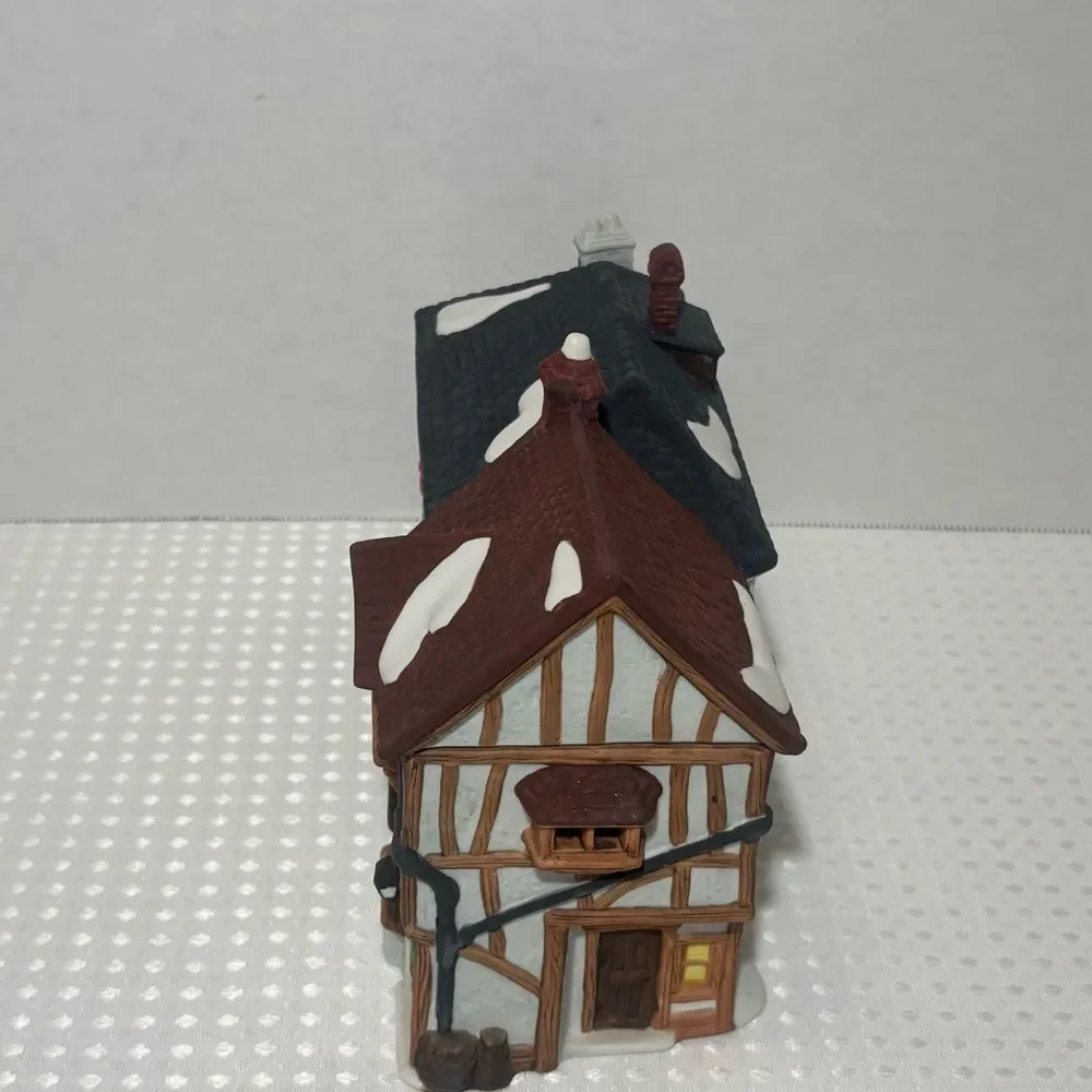 Dept 56 Dickens Village The Old Curiosity Shop Handpainted Porcelain VTG 1987